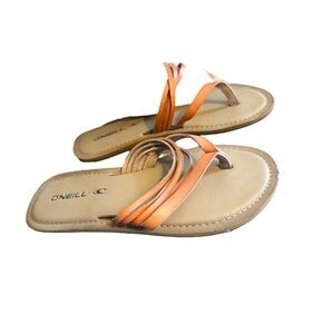 Tan and orange leather flip flop sandals #beachyvibes sized 7